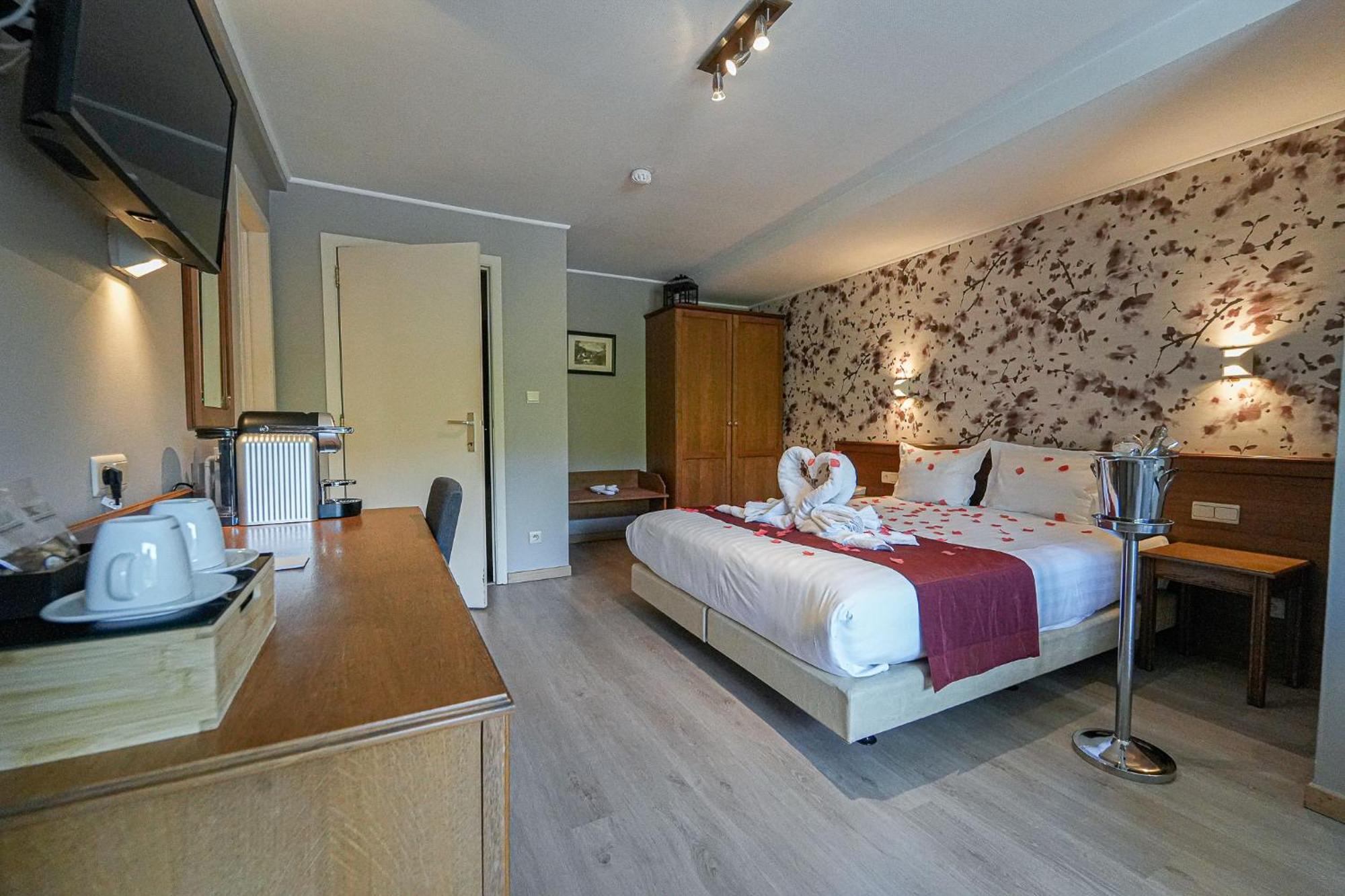 Hotel Panorama Bouillon Esterno foto