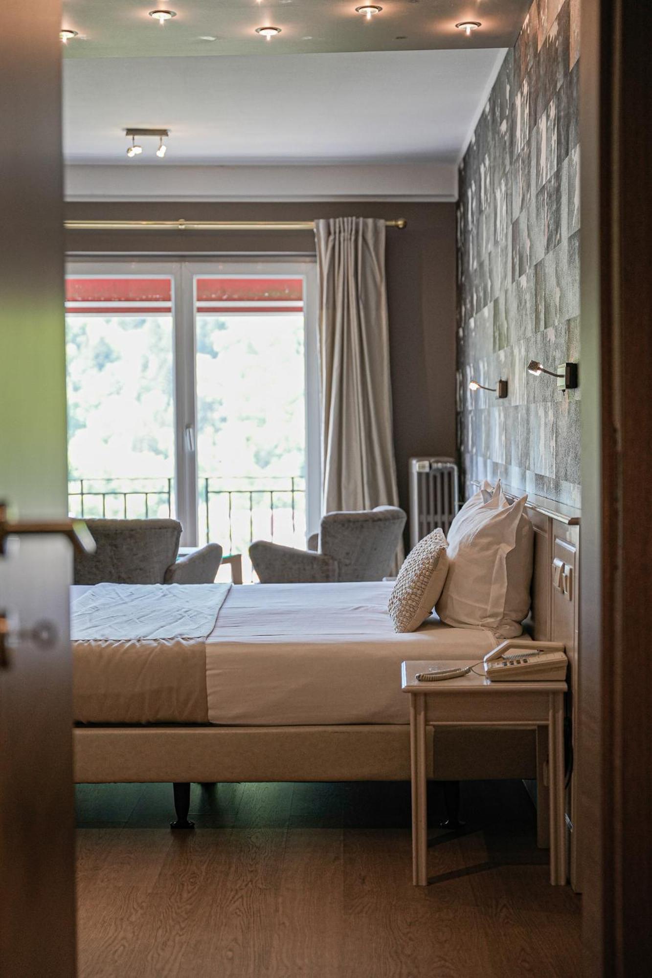 Hotel Panorama Bouillon Esterno foto